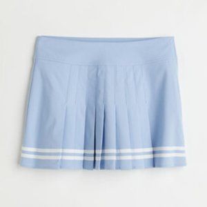 H&M Light Blue PLEATED Anime Tennis Skirt w/Striped Hem Size 6